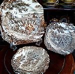  Johnson Brothers Αγγλίας Συλλεκτικό Σετ 7 τμχ Πιάτων πορσελάνης οκτάγωνα με δίχρωμη κλασική παράσταση εποχής...Πιατέλα  και 6 πιάτα ... Άθικτα με σφραγίδες γνησιότητας! (Δείτε φωτογραφίες)