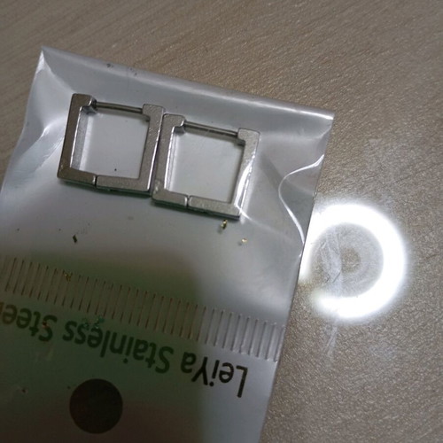 Square stainless steel earrings new, silver