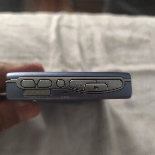 Sony MD Walkman MZ-E25 vintage