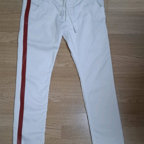 Diesel Krooley R-NE Stretch Jogg Jeans white like new, size 30