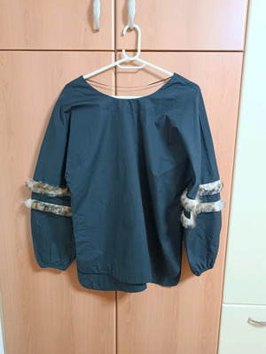 Black poplin blouse Zara new, with furry stripes, size S-M
