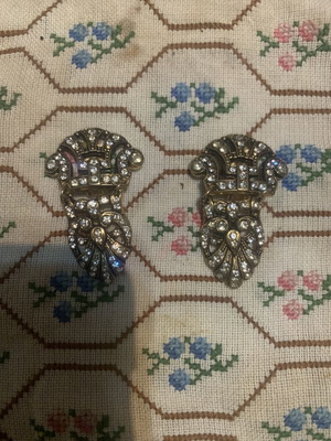 Art Deco dress clips pair 1930s with white rhinestones