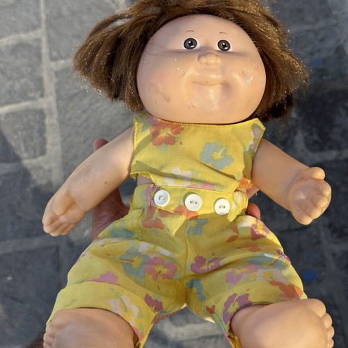 Vintage Cabbage Patch Kids doll Lachanoula used with original outfit