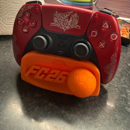 FIFA 26 stand for PS5, orange