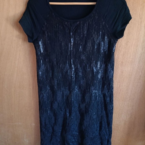Intimissimi black mini dress with lace and sequins, like new, Small