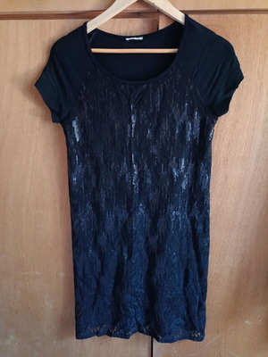 Intimissimi black mini dress with lace and sequins, like new, Small