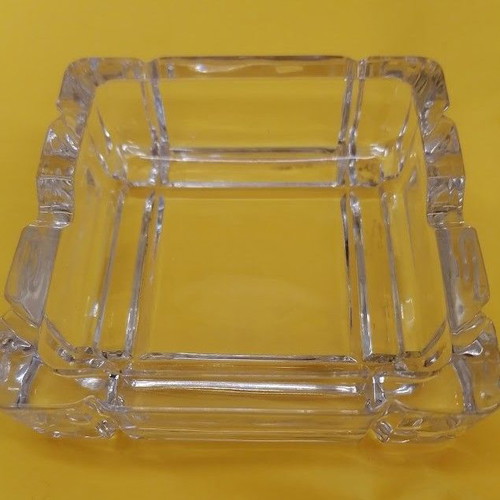 Vintage Soga Glass Japan Ashtrays M75W ESTA, new in box, set of 2