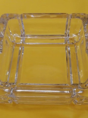 Vintage Soga Glass Japan Ashtrays M75W ESTA, new in box, set of 2