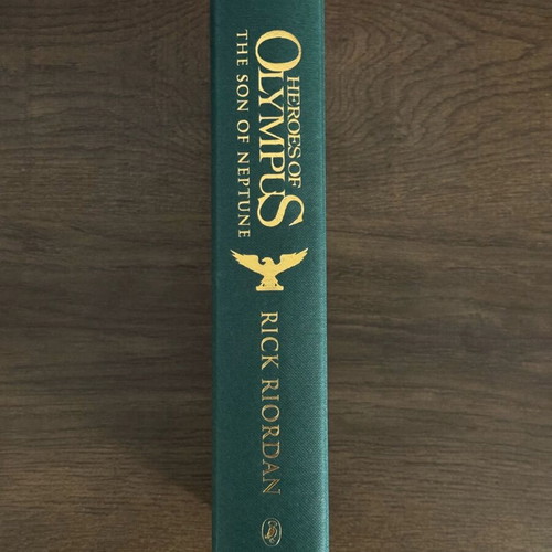 Heroes of Olympus The Son of Neptune hardback book like new, English