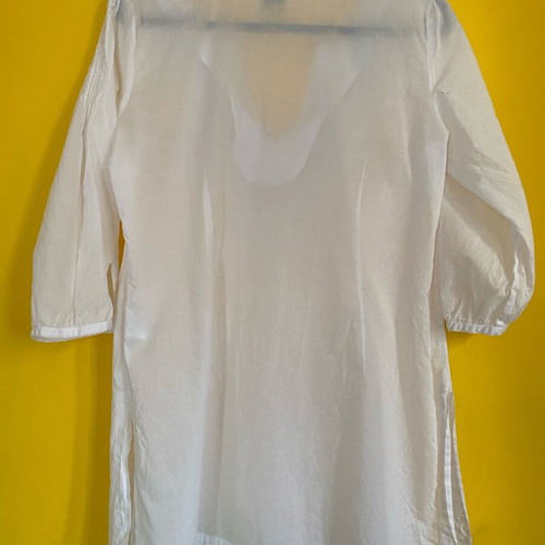 S.Oliver white cotton tunic blouse with silver embroidery size L like new