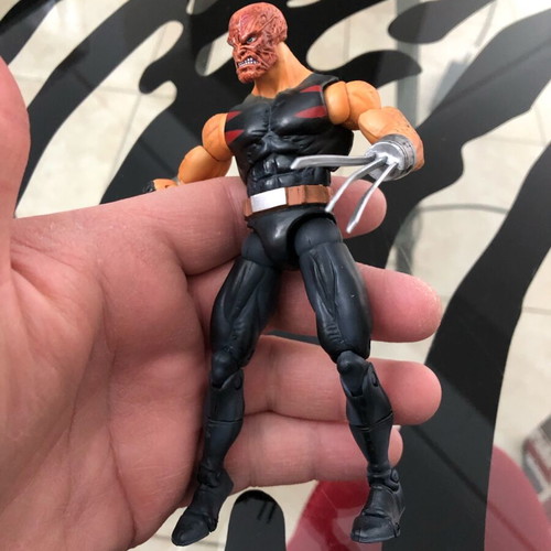 Wolverine Variant Weapon X Age Of Apocalypse Marvel Legends figure used