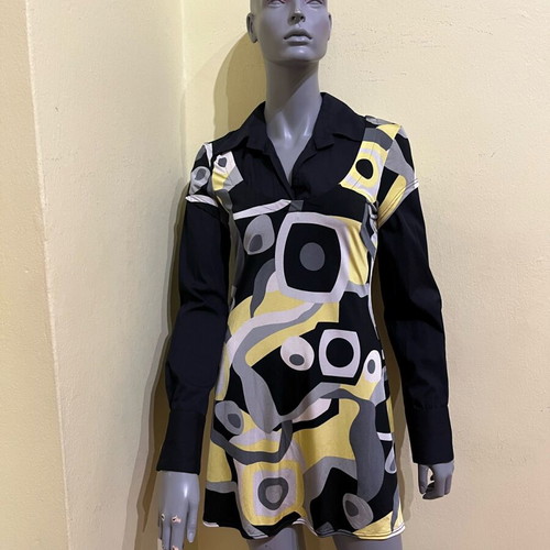 Grama mini colorful dress L like new with collar and shirt sleeves