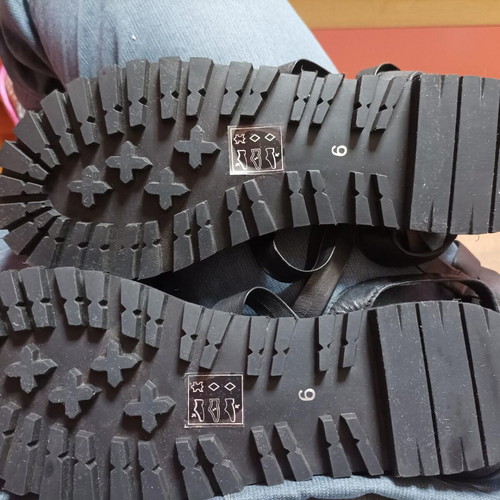 Black leather Asolo sandals new, size 39 with lug sole