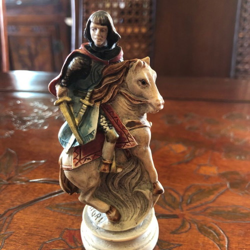 Chess set with hand-carved and painted pieces like new