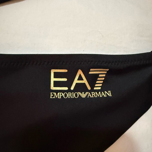 Emporio Armani бразилски бански нов, размери XS и S, черен