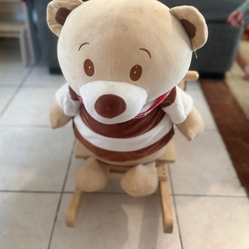 Moni rocking bear used, no sounds