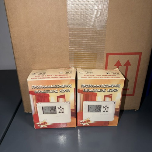 Programmable room thermostat set of 2 new