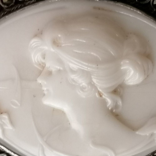 Cameo brooch used, vintage 5x4cm