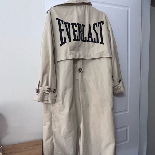 Spring coat gabardine like new, color sand