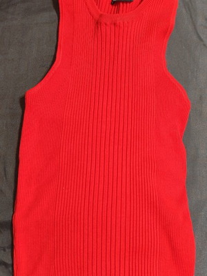 Bershka Red Ribbed Knit Top like new, size M