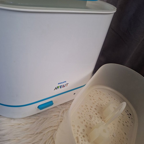Philips Avent Electric Baby Bottle Sterilizer like new