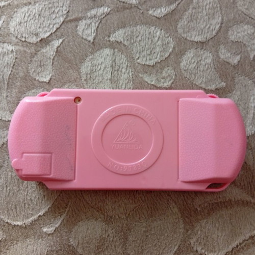 Ring toss water game used, missing one button