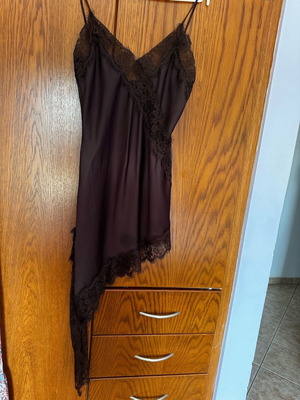 Satin lace top long brown medium large like new