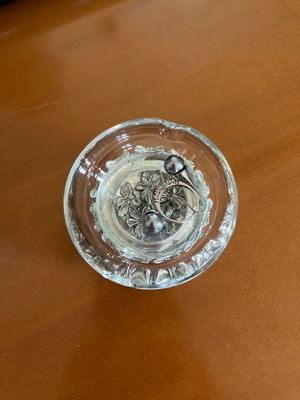 Vintage crystal small jewelry box like new, women's ashtray