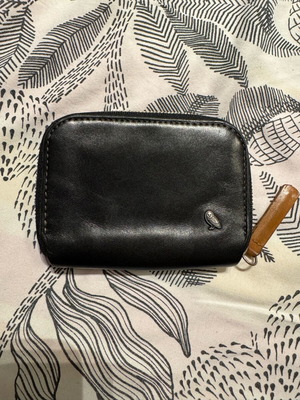 Bellroy leather men's wallet used, black