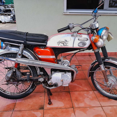 Yamaha FS1 50cc refurbished vintage moped 1973