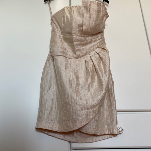 Βραδινό στραπλες φόρεμα H&M σε ανοιχτό χρυσό, καινούργιο, μέγεθος EU 40