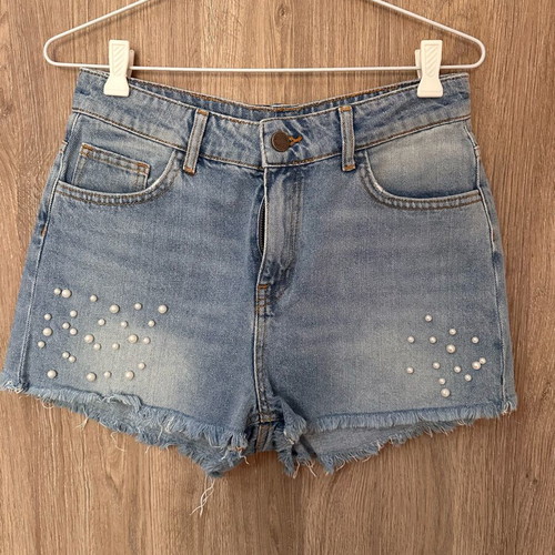 Denim shorts pack of 2 used, Zara pearl detail and Bershka medium size