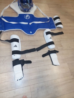 Olympus και adidas εξοπλισμός προστασίας τάε κβο ντο