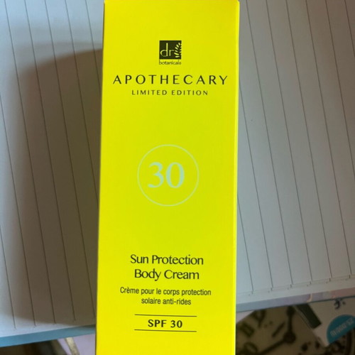 Dr Botanicals Limited Edition Sunscreen SPF 30 new
