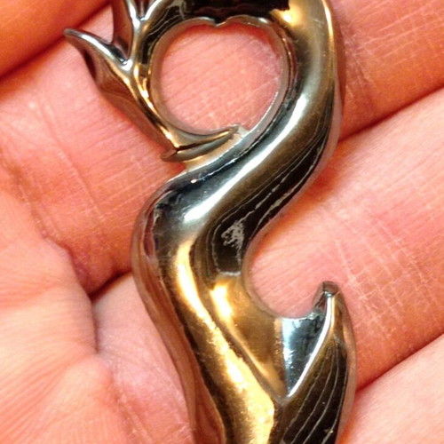 Metal pendant Hei Matau new, lot of 20, 5.5 cm