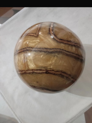 Decorative balls like new, set of 2 pieces