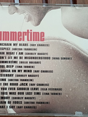 Summertime music CD like new