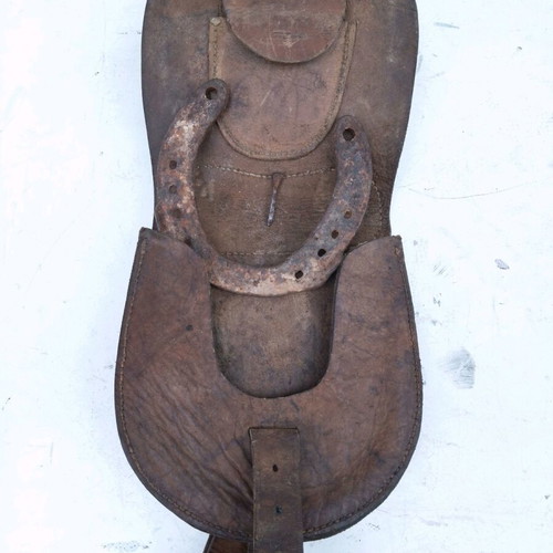 Military horseshoe with leather case used, World War II