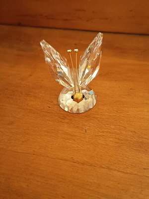 Swarovski bee figurine