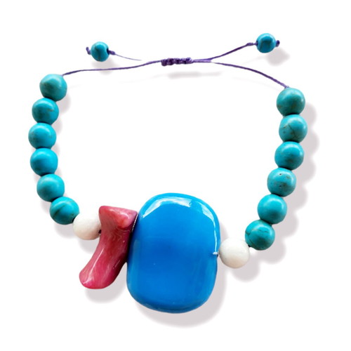 Bracelet with howlite, coral, and ceramic