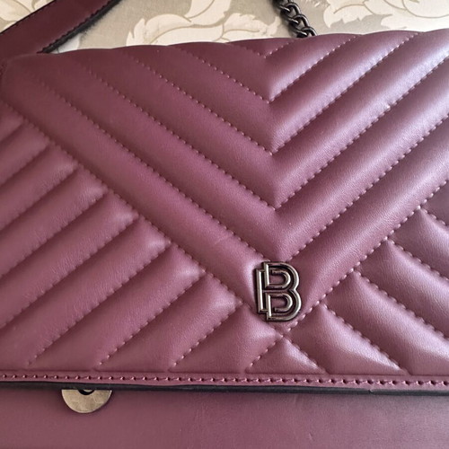 Shoulder bag like new, purple