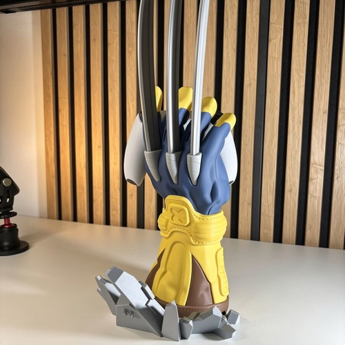 Controller Stand Wolverine for PS5, PS4, Xbox
