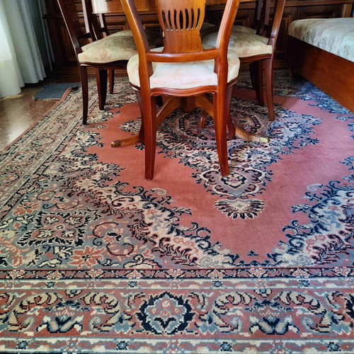 Persian rugs like new, set of 3 with classic designs