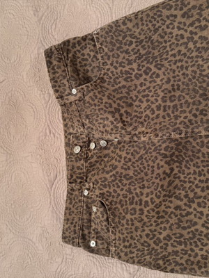Zara animal print skirt like new, beige, size XS
