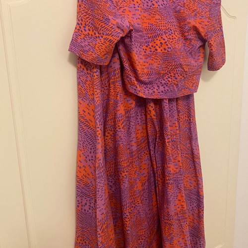 Arpyes long skirt Small and crop top Medium set new