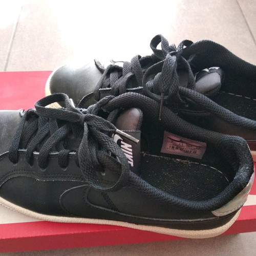 Nike sneakers used, black and silver, size 36.5