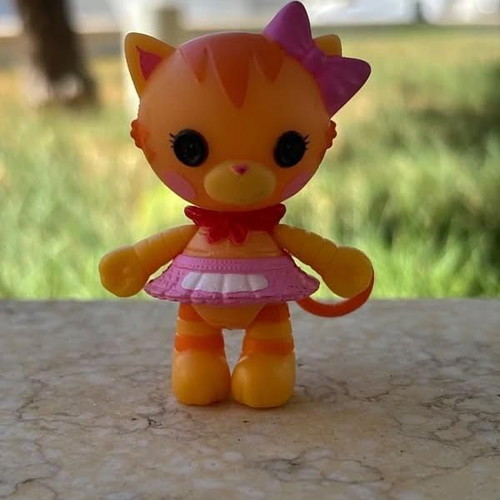 Lalaloopsy mini pet pals Purrty Kitten Paws figure, 2.5 inch