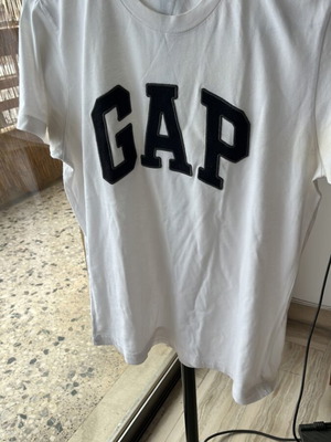 GAP white shirt used S-M
