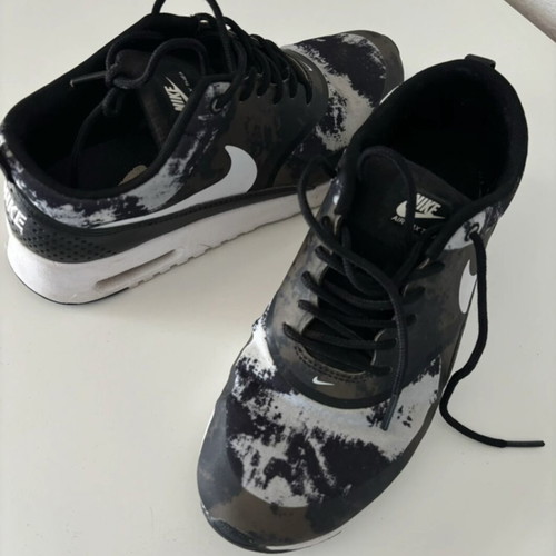 Nike Air Max Thea print shoes used, size 39, black