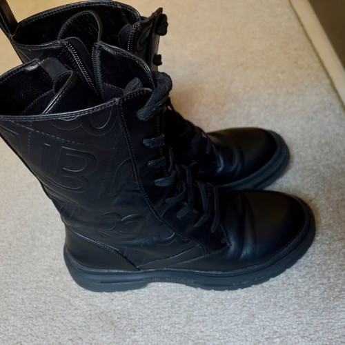 Laura Biagiotti black boots like new, size 37